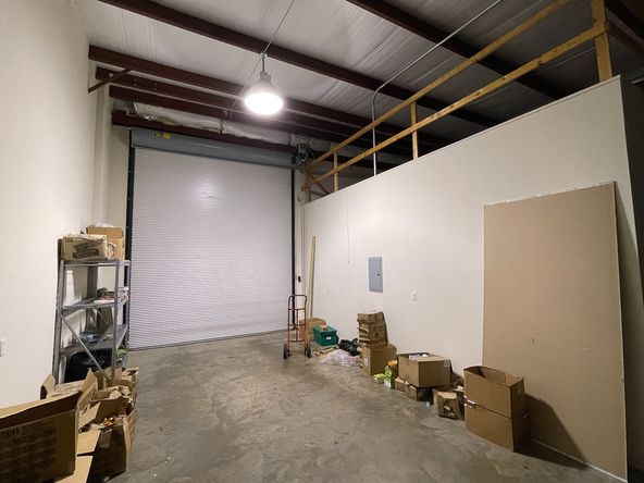 Climate Controlled Office Warehouse near I-12: 10221 Patriot Dr, Baton Rouge, LA 70816
